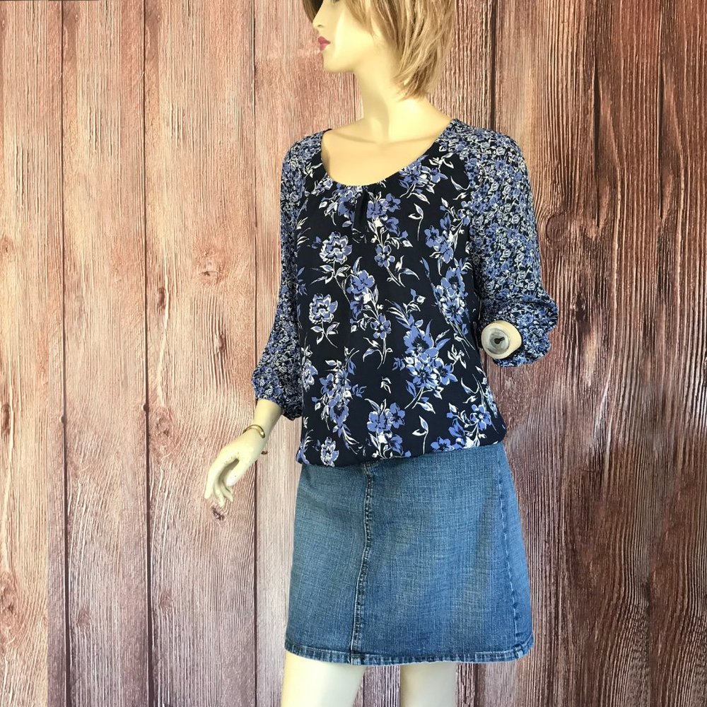 Crofts & Barrow Peasant Floral Top Small